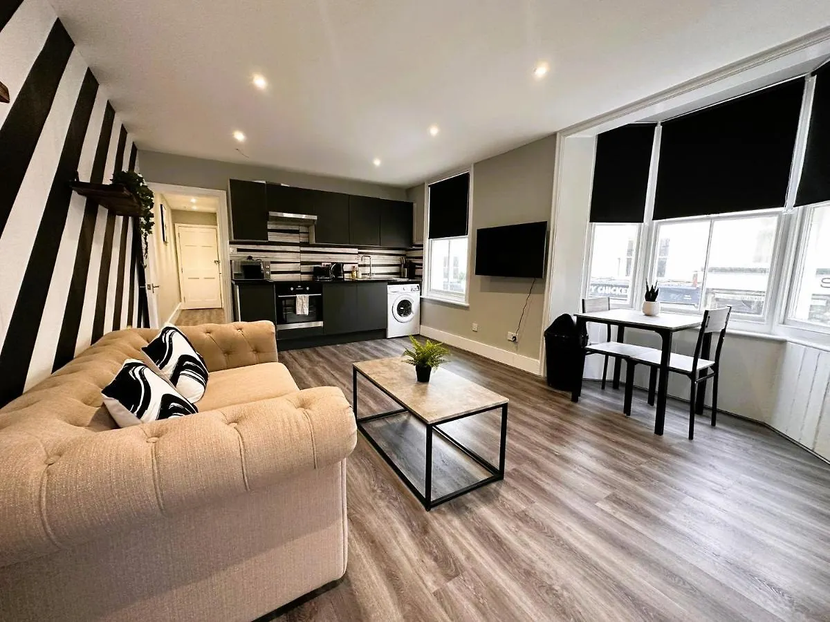 Flash Sale King Size Bed Super Central Flat Next To Seafront 1 Brighton Apartment