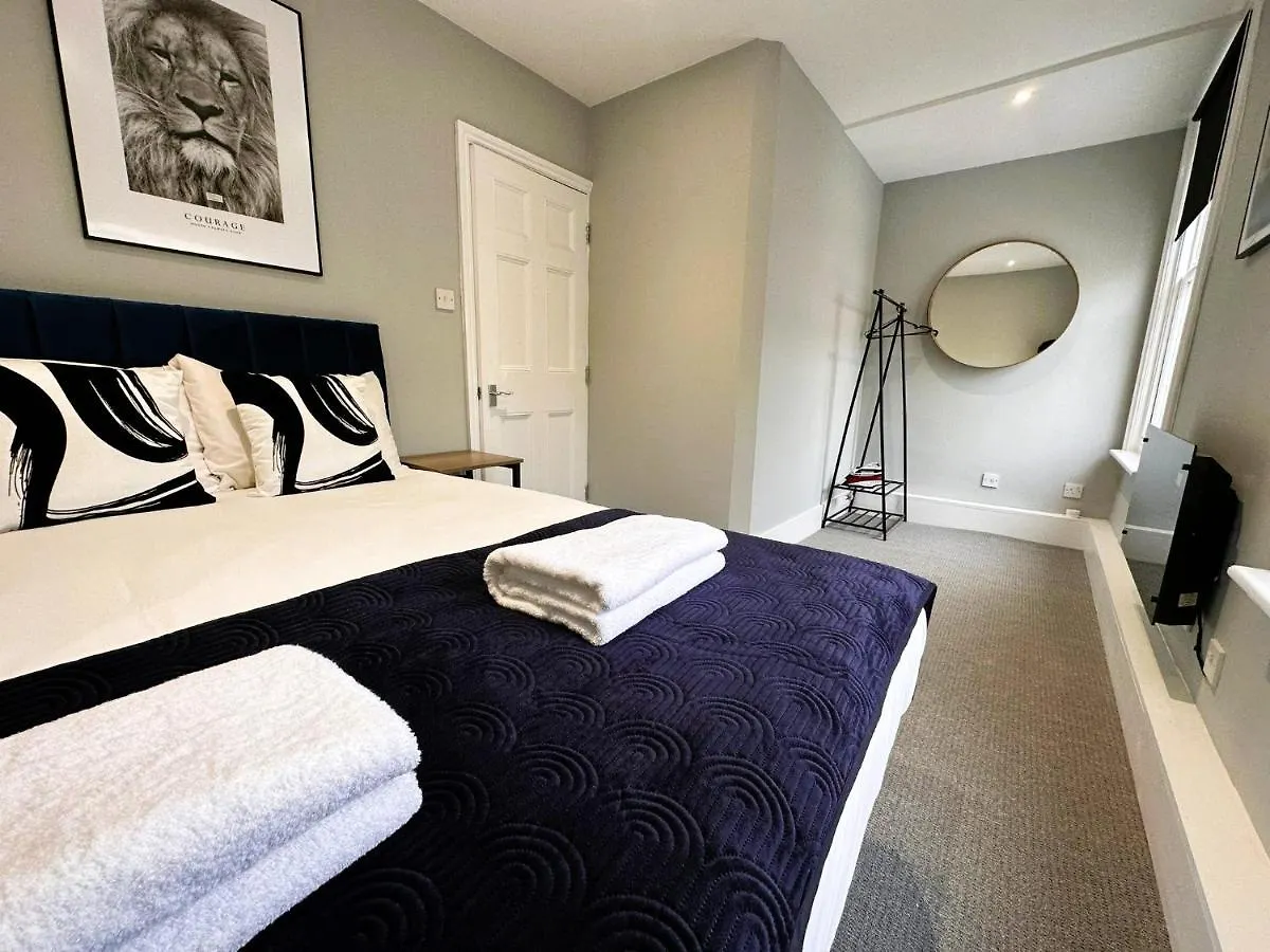 Apartment Flash Sale King Size Bed Super Central Flat Next To Seafront 1 Brighton